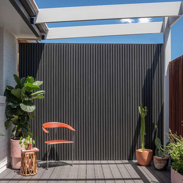 Castellated Panel Carbon